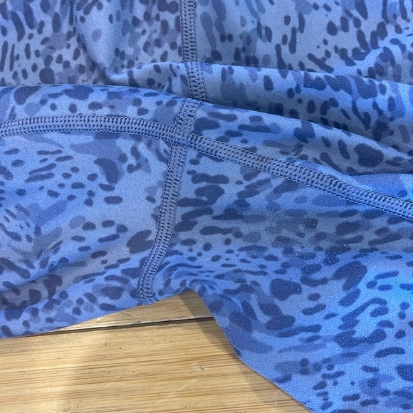 Athleta Violet Print Salutation Crop Jogger Lifestyle Fitness Pant - Picture 11 of 12